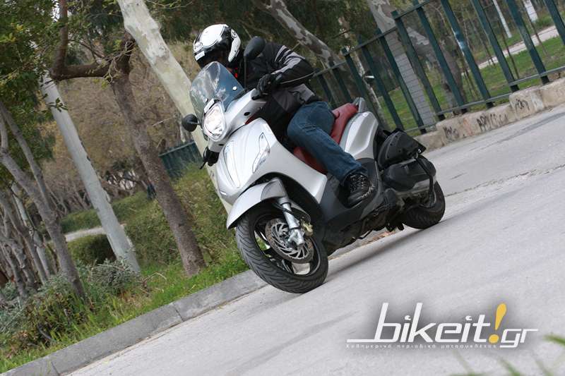 Test – Piaggio Beverly 350ie ABS/ASR 2012
