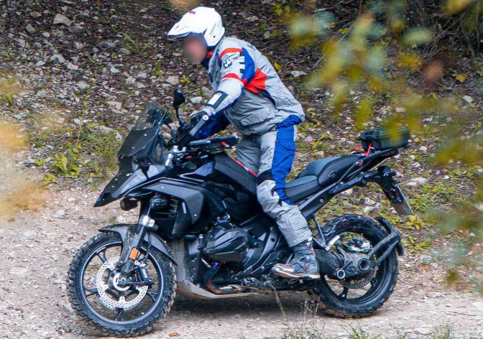 BMW R 1300 GS 2024 - Οι τελευταίες πληροφορίες πριν το ντεμπούτο