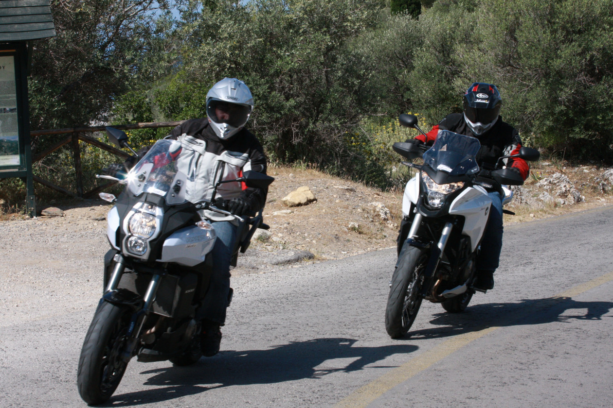 Συγκριτικό  - Honda Crosstourer 1200 vs Kawasaki Versys 1000 – Video