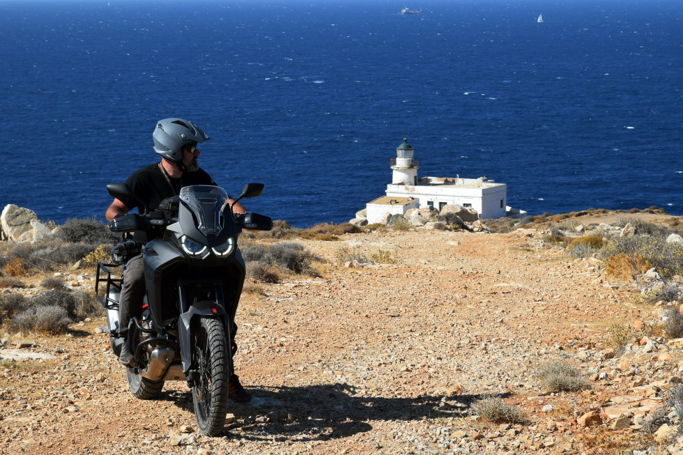 Ταξιδιωτικό – Εκδρομή στην Κέα-Τζια με Honda Africa Twin 1100