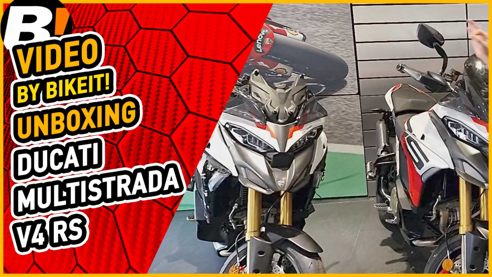 Fanmoto - Unboxing Ducati Multistrada V4 RS