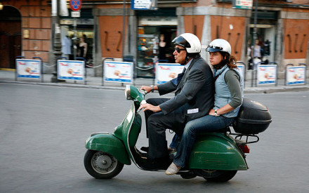 Απαγόρευση κυκλοφορίας κλασικών Vespa (και όχι μόνο), στο κέντρο της Γένοβας