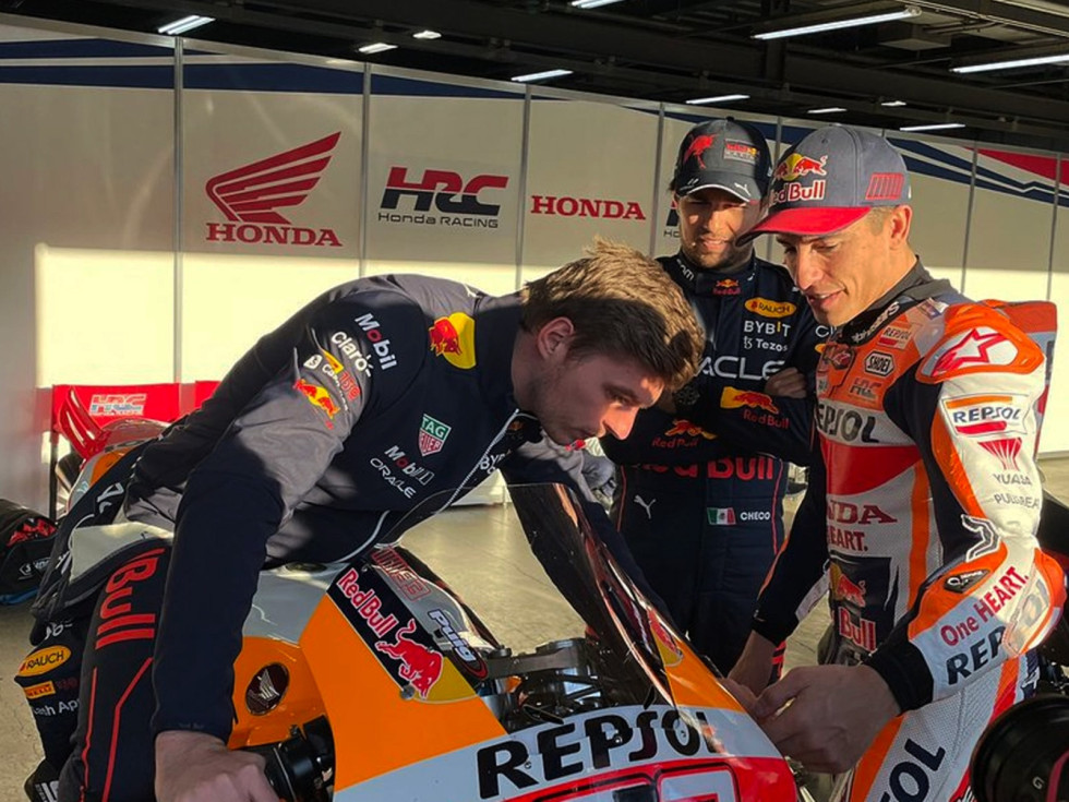 Max Verstappen – «Θα ήθελα να οδηγήσω μοτοσυκλέτα του MotoGP, αλλά…»