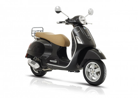 Ανάκληση Vespa GTS 300 για αντικατάσταση υγρών φρένου και εξαέρωση