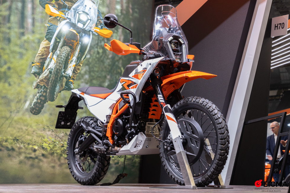 EICMA 2024 - KTM 390 Adventure R 2025: Ώρα να λασπωθούμε