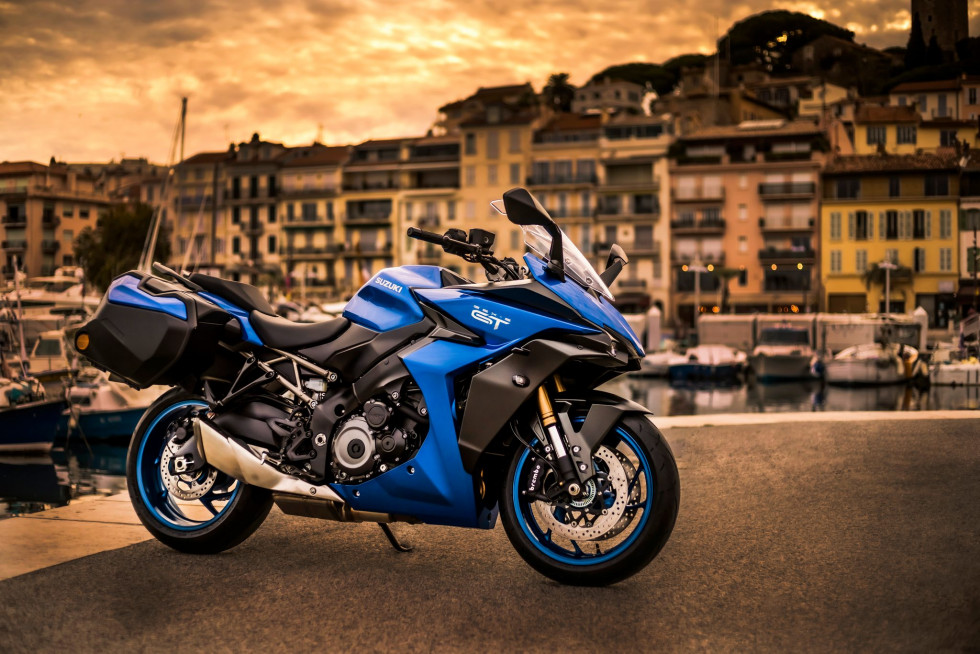 Suzuki GSX-S1000GT - Η επίσημη παρουσίαση