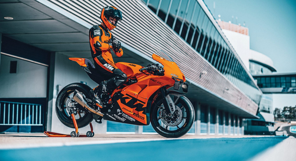 KTM RC 8C - Ξεπούλησε σε 4 λεπτά