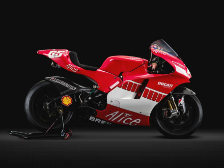 Ducati GP6 - Μια θρυλική μοτοσυκλέτα του MotoGP βγαίνει στο σφυρί