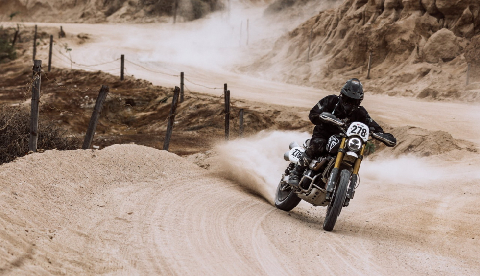 Triumph Scrambler 1200 XE και Ernie Vigil - 5η θέση στον αγώνα NORRA Mexican 1000!