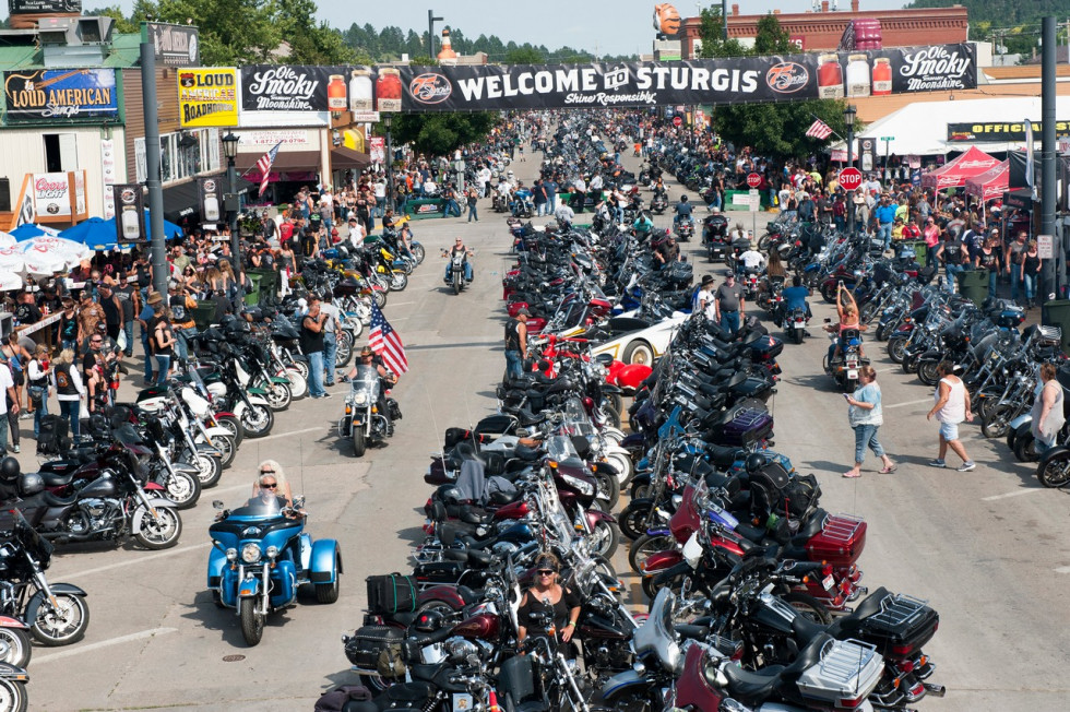 Sturgis Rally 2020 - Ευθύνεται για περισσότερα από 250.000 κρούσματα COVID-19!