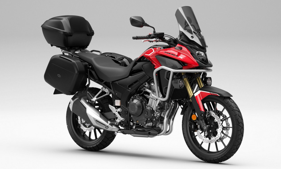 Το Honda CB500X 2022 μόλις έφτασε στη Moto Petsas!