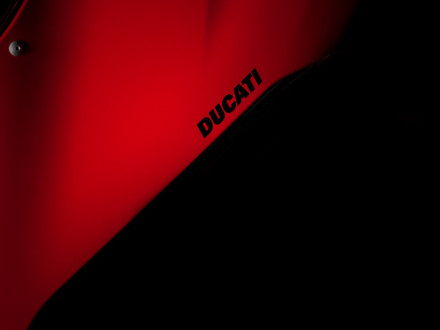 Ducati World Première 2025 - Πρεμιέρα για το νέο Panigale V4