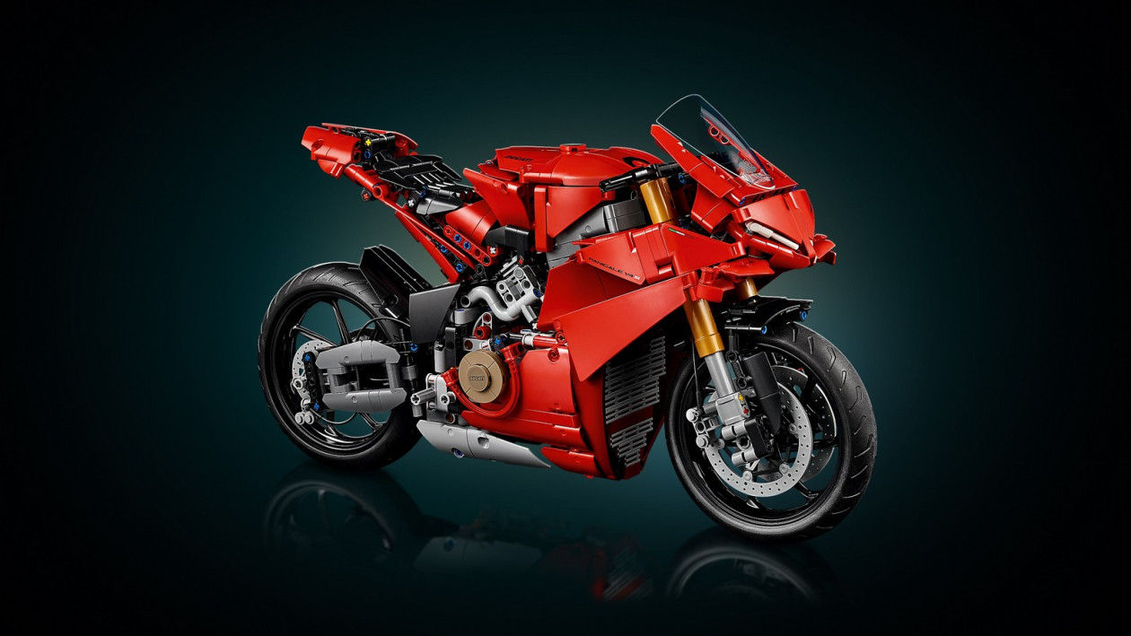 LEGO Technic Ducati Panigale V4 S