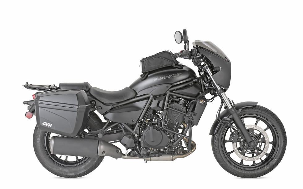 Η GIVI εξοπλίζει το νέο Kawasaki Eliminator 500