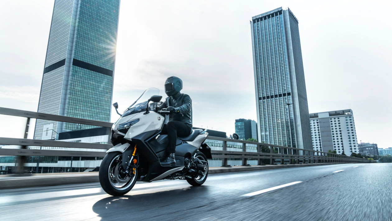 Yamaha TMAX και TMAX Tech MAX 2025 - Παρουσιάστηκε ανανεωμένο