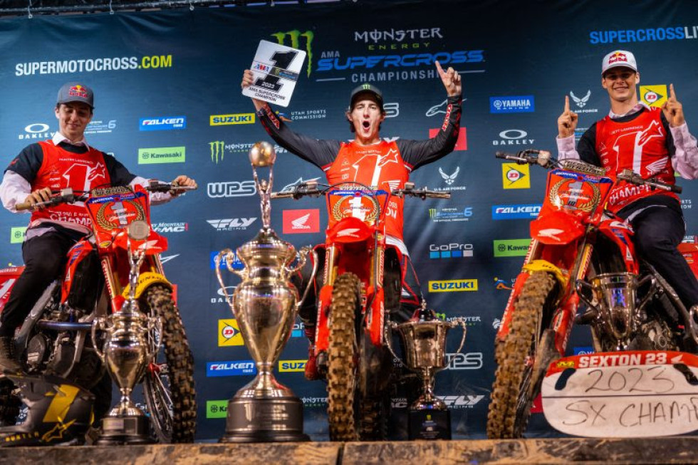 Η Twin Air συγχαίρει την ομάδα Honda HRC που σάρωσε στο AMA Supercross