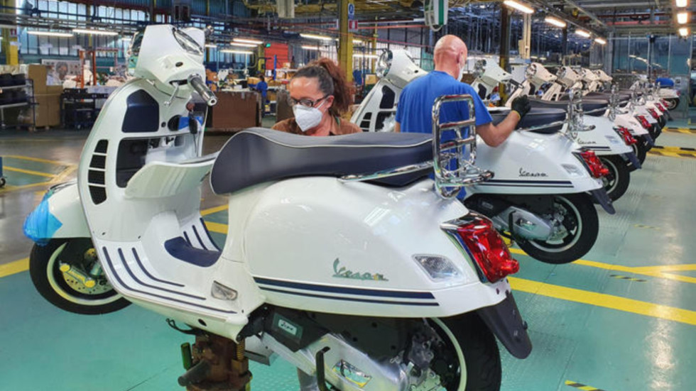 Piaggio – Οι διευκρινίσεις της για το εργοστάσιο της Pontedera και την Vespa