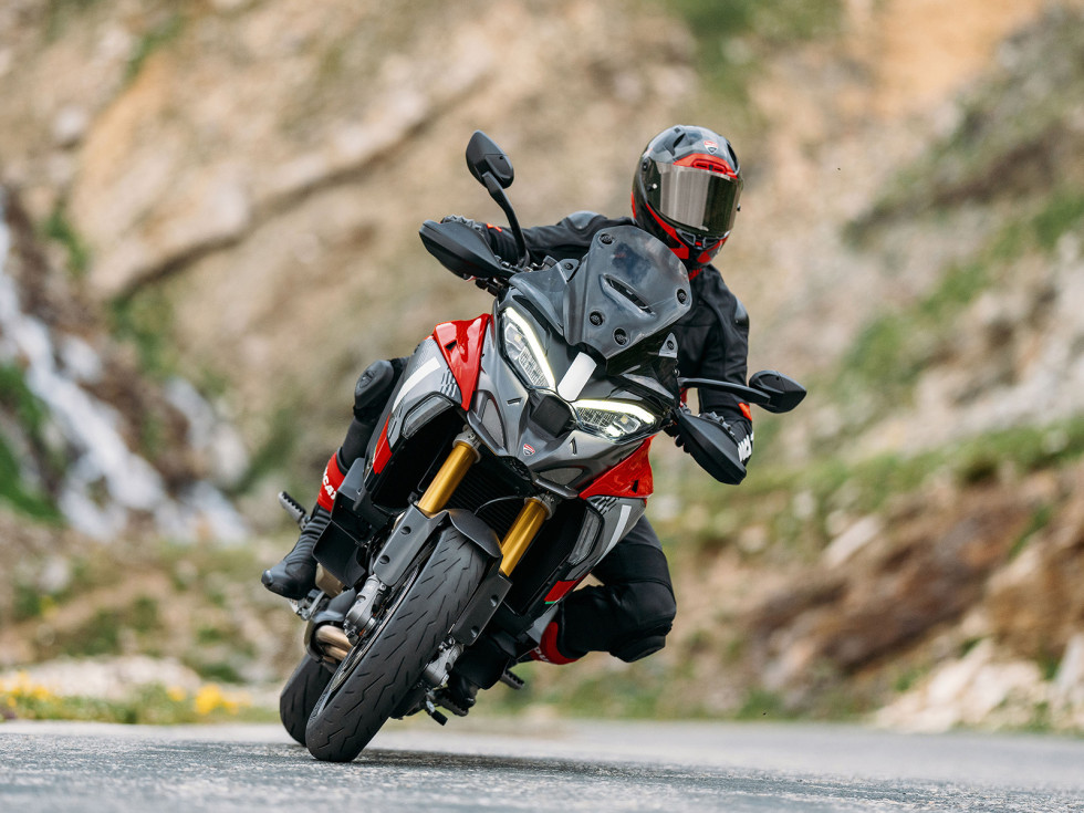 Ducati Multistrada V4 Pikes Peak 2025 - Οι &quot;αναβάσεις&quot; ζουν και βασιλεύουν