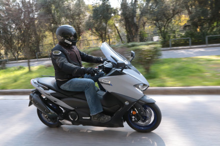 Test - Yamaha TMAX 560 2020