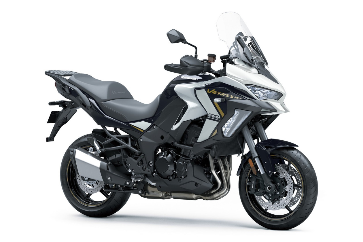 Kawasaki Versys 1100 2025 - Αύξηση κυβισμού και άλμα 15 ίππων