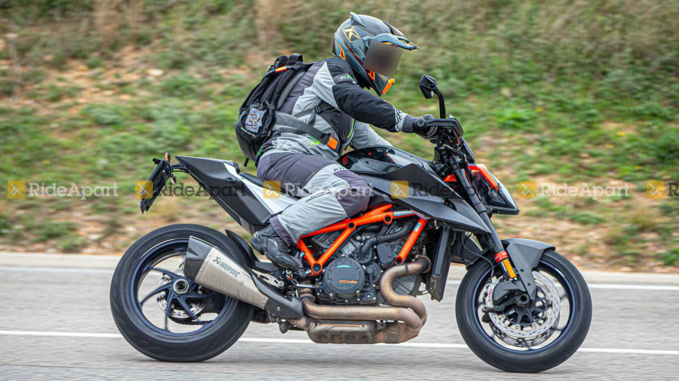 KTM 1290 Super Duke RR 2021 - Οι πρώτες «Spy» pics