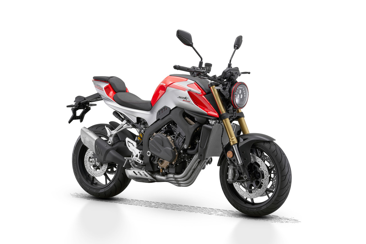 EICMA 2024 – QJMOTOR SRK800 2025 – Γυμνή supersport 120 ίππων