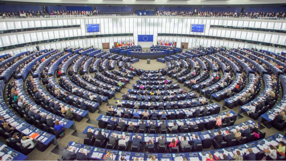 Το Ευρωπαϊκό Λαϊκό Κόμμα θα ζητήσει αναστολή απαγόρευσης θερμικών κινητήρων