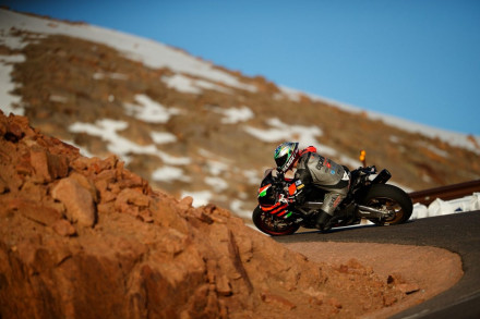 Pikes Peak International Hill Climb 2019 - Rennie Scaysbrook και Aprilia νικούν με χρόνο ρεκόρ