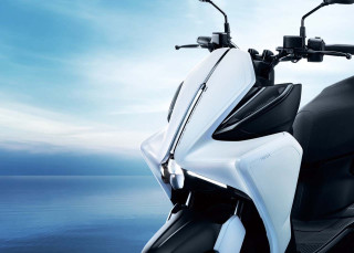 Yamaha Augur 2024 - Ανανέωση με φώτα στροφής!