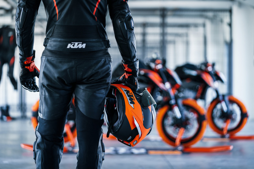 KTM 890 Duke R &amp; 890 Duke GP 2022 - Παρουσιάζονται άμεσα