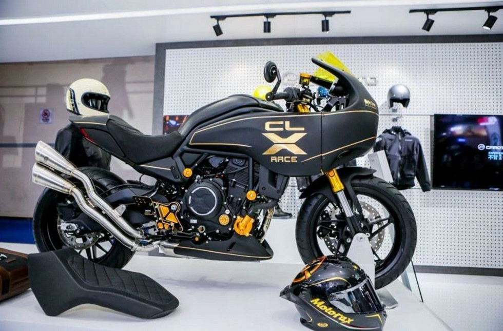 CFMoto CLX 700 - 2 νέες Cafe Racer εκδόσεις για το 2021!