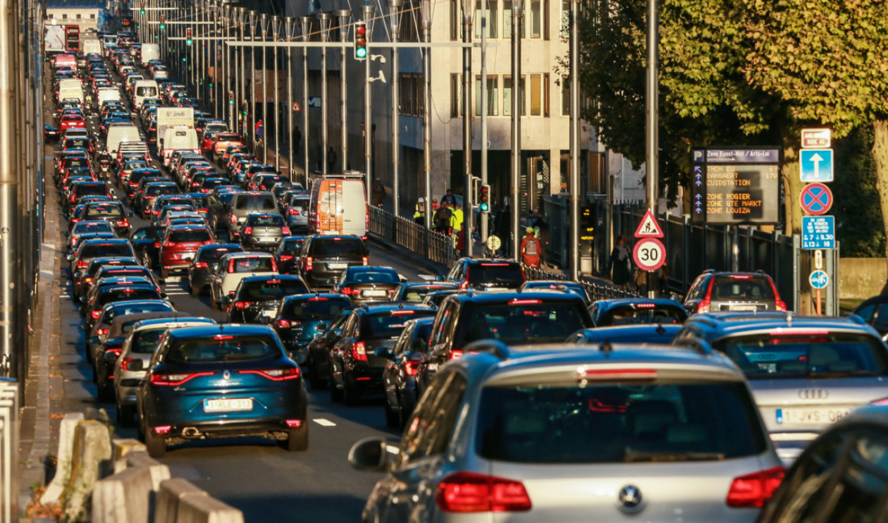 Το Βέλγιο εξετάζει απαγόρευση μοτοσυκλετών στις Βρυξέλλες! B7502b0b88c848ecbb40ce45ae355990_XL