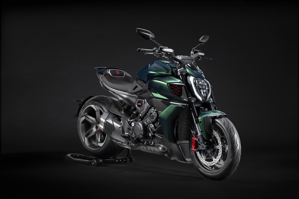 Ducati Diavel for Bentley – Φυσικά, ξεπούλησε