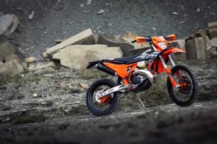 KTM - Ανανεωμένος τιμοκατάλογος με τα Off-Road 2025