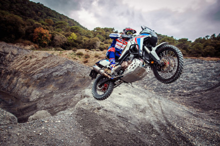 Toni Bou - Κάνοντας αδιανόητα κόλπα με ένα Honda Africa Twin