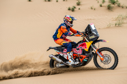 Η KTM και ο Sam Sunderland κέρδισαν το Silk Way Rally 2019