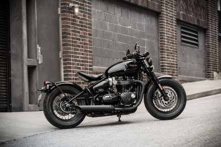 Triumph Bonneville Bobber και Bobber Black σε τιμή προσφοράς