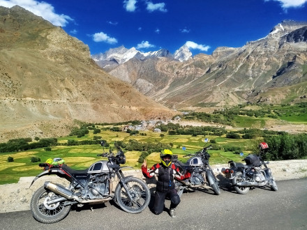 Ταξιδιωτικό - Himalayan Moto tour 2024 - 3 Ελληνίδες στην Ινδία, μέρος 1ο