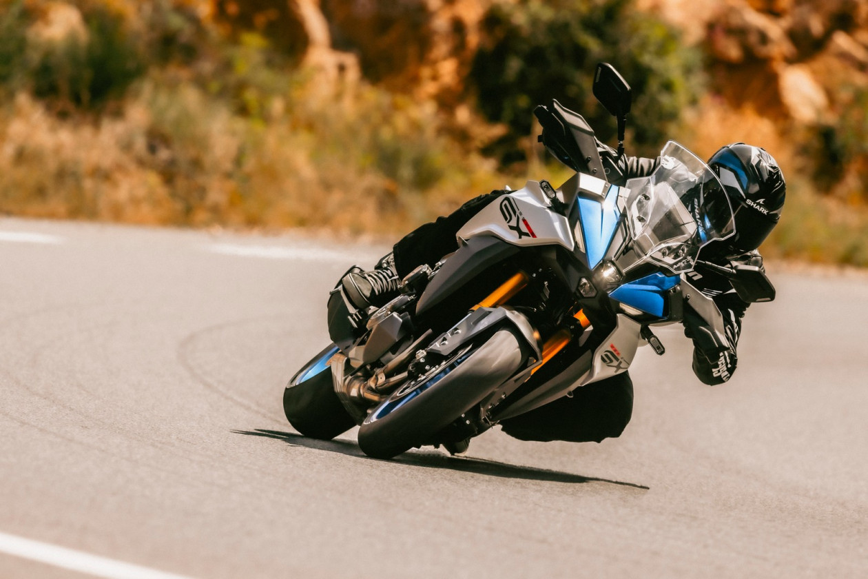 Suzuki GSX-S1000GX 2024 - Ανακοινώθηκε η τιμή, άνοιγμα προπαραγγελιών ...