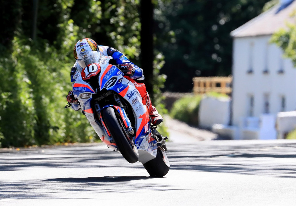 IOMTT 2019, Superstock – Δεύτερη νίκη σε μια μέρα για τον Peter Hickman