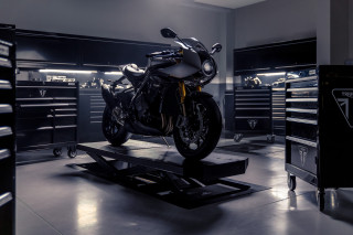 Triumph Speed Triple 1200 RR Breitling Limited Edition 2024